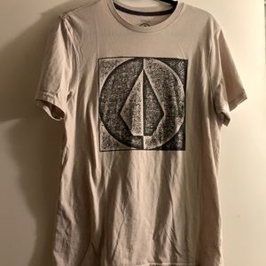 Men’s volcom T-shirt